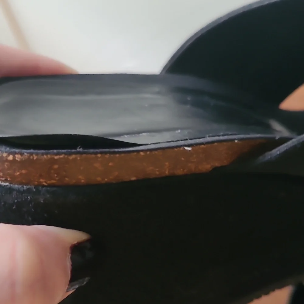 Donald Pliner Black Wedge Shoes with Slip-On Design - Picture 7 of 7